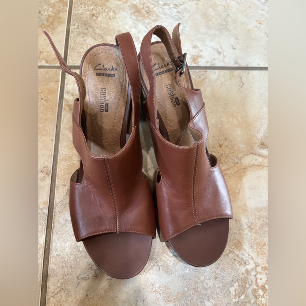 Clarks Women's Chestnut Brown Leather Slingback Sandals
